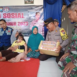 *Dalam Rangka HUT TNI, Bhabinkamtibmas dan Babinsa Bantu Pengobatan Anak Penderita Cerebral Palsy*