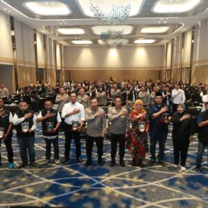 Gelar Diskusi Panel Sinergitas Polda Jatim Bersama Awak Media Siap Sukseskan Pemilu Damai 2024