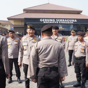 Kakor Sabhara Baharkam Polri Cek Kesiapan Personel Ops Mantap Brata di Polresta Sidoarjo