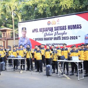 Humas Polri Gelar Pasukan Kesiapan Satgas Humas Dalam Pengamanan Pemilu 2024