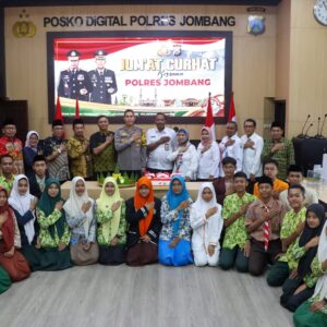 *Polres Jombang Jumat Curhat Bersama Dinas Pendidikan dan Pelajar SMU Sederajad*