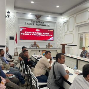 Kapolres Pasuruan Kota Jelaskan Tujuan Patroli Sat Samapta di Beberapa Kantor Partai Politik