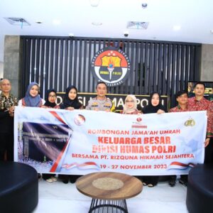 Kadivhumas Polri Berangkatkan 15 Orang Ibadah Umroh Dalam Rangka Hari Jadi ke-72 Humas Polri  Radarposnusantara.id – Polres Jombang