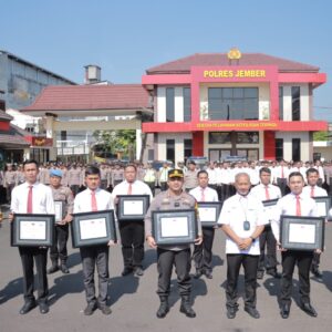 Sukses Ungkap Korupsi Dana KKP, Polres Jember Raih Penghargaan Kepala Cabang BRI