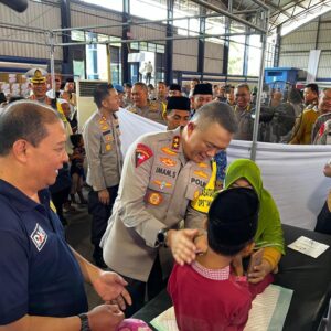 Polda Jatim Gelar Bakti Sosial dan Pengobatan Gratis di Madura, PCNU Sampang Beri Apresiasi