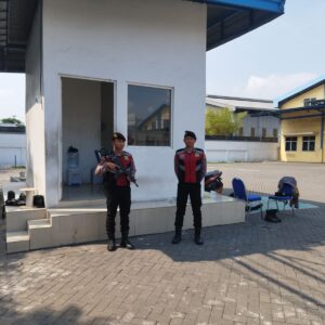 Polrestabes Surabaya Siagakan Personel Pengamanan Gudang Penyimpanan Logistik Pemilu 2024