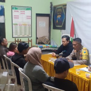 Pak Bhabin dan Polisi RW Polresta Malang Kota Hadirkan Problem Solving Dugaan Kekerasan Melalui Mediasi