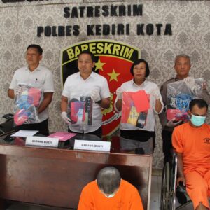 Polres Kediri Kota Berhasil Amankan Dua Tersangka Pelaku Perampasan dan Pancabulan Terhadap Anak