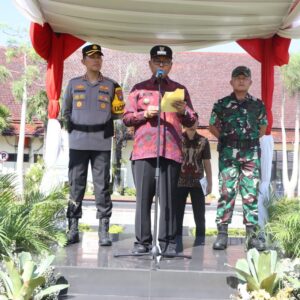 *Ratusan Personil Polres Jombang Disiagakan, Amankan Nataru 2024*