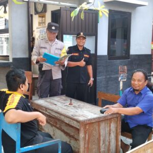 *Sampaikan pesan- pesan kepolisian dilakukan kanit binmas polsek perak aiptu adang susanto di lingkungan ponpes gama*