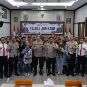*Perkuat Sinergitas, Kapolres Jombang Gelar Jumat Curhat Dengan Media*