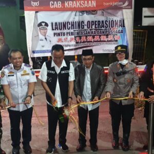 Polres Probolinggo dan Forkopimda Resmikan Palang Pintu JPL 17 Kereta Api di Leces