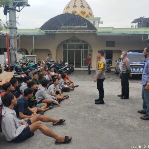 Tindaklanjuti Hasil Jumat Curhat, Polres Pelabuhan Tanjungperak Gagalkan Aksi Balap Liar