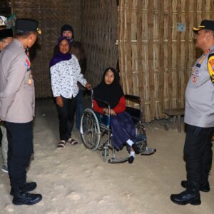 Polres Ngawi Bersama Baznas Bedah Rumah Penyandang Disabilitas