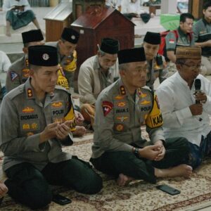 *Perkuat Silaturahmi, Kapolda Jatim Kunjungi Ponpes Tebuireng Jombang*