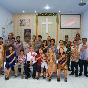 *Polres Jombang Gelar Minggu Kasih dengan Jemaat GBIS Gabusbanaran Tembelang*