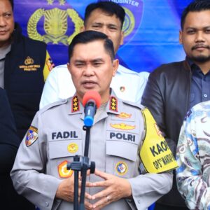 Kabaharkam Polri Lepas 111 Personel Amankan TPS Luar Negeri: Jalankan Tugas dengan Baik
