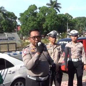 Peduli Disabilitas, Polres Bondowoso Sosialisasikan Kamseltibcarlantas bagi Tuna Netra