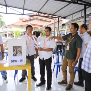 Pastikan Berjalan Sesuai SOP, Polres Madiun Gelar Simulai Pengamanan TPS Pemilu 2024