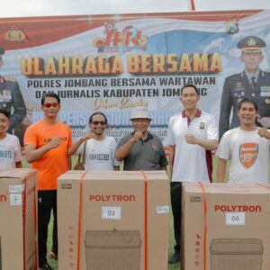 *HPN di Mapolres Jombang, Awak Media Ini Bawa Pulang Sepeda Motor Gres*