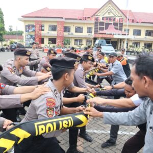 Polres Situbondo Kembali Latihan Dalmas, Antisipasi Unras Pasca Pemungutan Suara Pemilu 2024