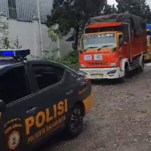 Jamin Keamanan Polresta Malang Kota Kawal Pengiriman Kotak Suara Hingga ke PPS