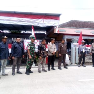 Pasca Hitung Suara, TNI-Polri di Tulungagung Kawal Ketat Kotak Suara Pemilu dari PPS ke PPK