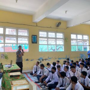Cegah Peredaran Narkoba, Polres Pelabuhan Tanjungperak Gelar Sosialisasi di Sekolah