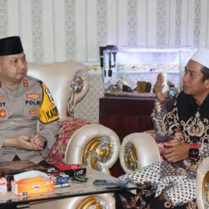 Cooling System Pasca Pungut Suara Kapolres Pasuruan Ajak Ulama dan Elemen Masyarakat Mempererat Silaturahmi