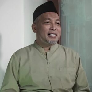 *KH. Fahmi Amrullah Hadziik Pengasuh Ponpes Tebuireng Jombang Imbau Hormati Hasil Pemilu 2024*