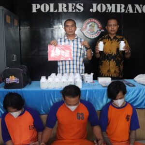 *Tiga Bersaudara di Jombang Dibekuk Polisi, Saat Pesta Narkoba*