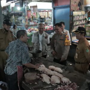 Harga Beras Premium Mulai Turun, Satgas Pangan Polresta Malang Kota bersama Disperindag Terus Pantau Pasar