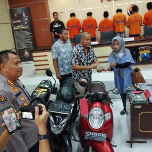 Polda Jatim Berhasil Ungkap Komplotan Curanmor 9 Tersangka Diamankan