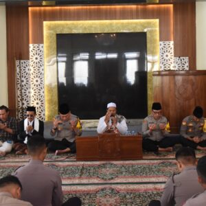 Tingkatkan Iman dan Taqwa di Bulan Ramadhan Polres Bondowoso Rutin Gelar Binrohtal dan Tadarus