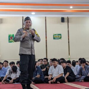 Cegah Perundungan Polresta Malang Kota Sosialisasi Stop Bullying di Sekolah