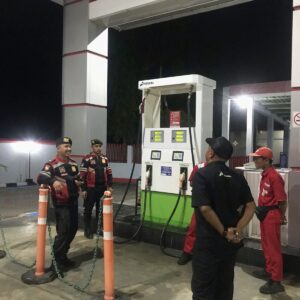 Pastikan Ketersediaan BBM Jelang Mudik Lebaran Polres Magetan Patroli ke SPBU