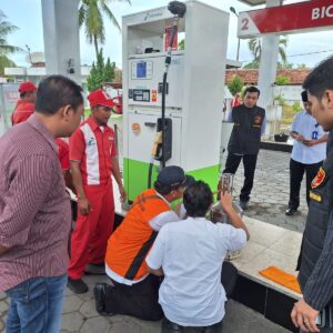 Pastikan Keakuratan Pengisian, Tim Gabungan Polresta Banyuwangi Sidak SPBU