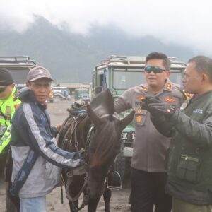 Operasi Ketupat Semeru 2024 Polres Probolinggo Gelar Patroli di Kawasan Bromo