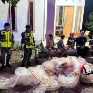 Polres Tulungagung Amankan Sejumlah Balon Udara Siap Diterbangkan