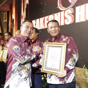 *Rakernis Humas Polri, Bidhumas Polda Jatim Raih Dua Penghargaan*