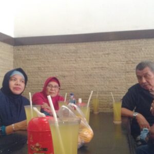 Keluarga besar Alumni SMPK Jombang, Menucapkan Selamat Hari Raya Idul Fitri 1 Syawal 1445 H