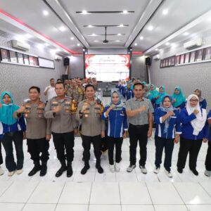 *Peringati Hari Buruh, Polres Bojonegoro Gelar Tasyakuran Bersama SPSI*