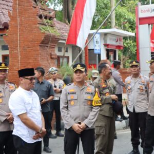 Aksi May Day 2024 di Nganjuk Berjalan Kondusif, Polisi Siagakan 500 Personel Pengamanan