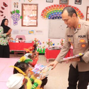 *Kapolres Malang Resmikan Gedung TK Bhayangkari 11 Tumpang, Jendela Pendidikan Baru untuk Anak-anak*