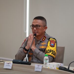 Beri Kuliah Umum Pasca Sarjana di UNAIR, Kapolda Jatim Paparkan Smart Policing Dalam Mewujudkan Keamanan