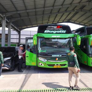 Wujudkan Kamseltibcarlantas Polres Pasuruan Kota Lakukan Rampcheck Kendaraan Bus Umum