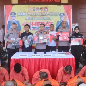 Polres Probolinggo Berhasil Ungkap Dua Kasus Curas, 4 Tersangka Diamankan