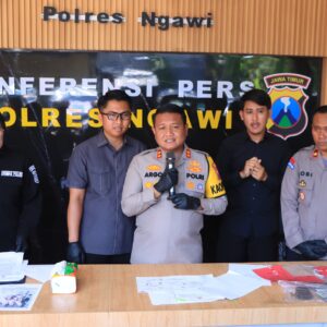 Polres Ngawi Berhasil Amankan 3 Tersangka Sindikat Illegal Logging