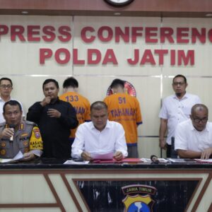 *Polda Jatim Berhasil Mengamankan 3 Tersangka Pelaku Penembakan di Tol Waru Sidoarjo*