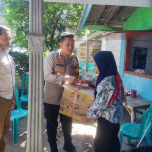 *Peduli Kaum Rentan, Kapolres Probolinggo Datangi Rumah Balita Korban Kekerasan*